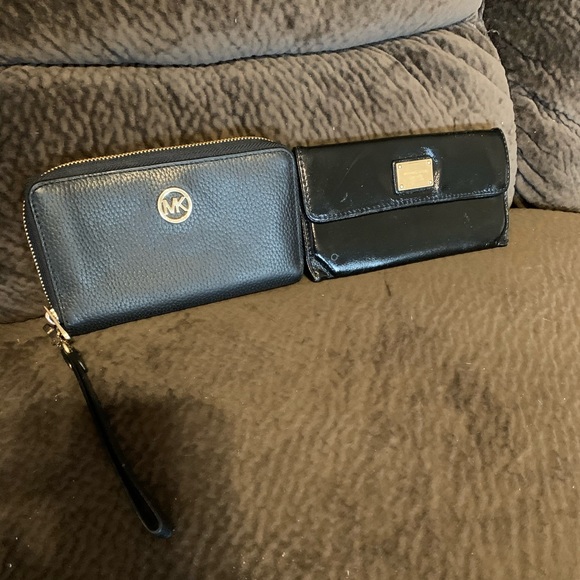 Michael Kors Handbags - (2) EUC BUNDLE MK WALLETS BLACK WONT SEPARATE